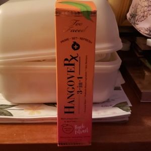 Too faced 3- in-1 hangover spray